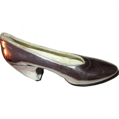 Pre-owned Marc Jacobs Patent Leather Heels In Silver
