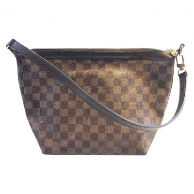 Pre-owned Louis Vuitton Cloth Handbag In Brown