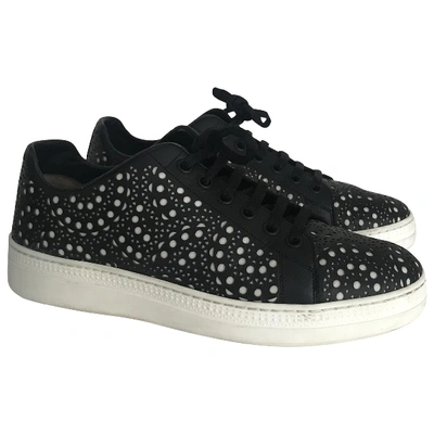 Pre-owned Alaïa Leather Trainers In Black