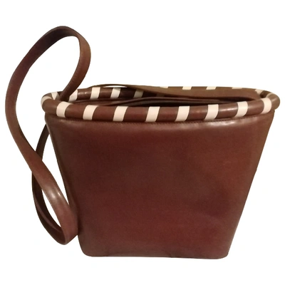 Pre-owned Genny Leather Crossbody Bag In Brown