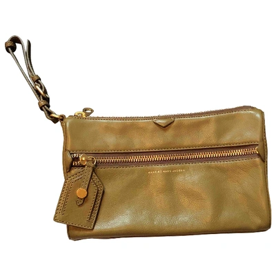 Pre-owned Marc By Marc Jacobs Leather Clutch Bag In Khaki