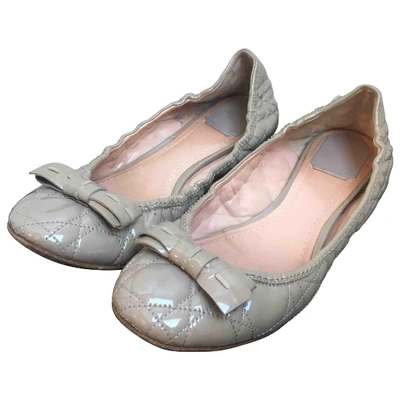 Pre-owned Dior Patent Leather Ballet Flats In Beige