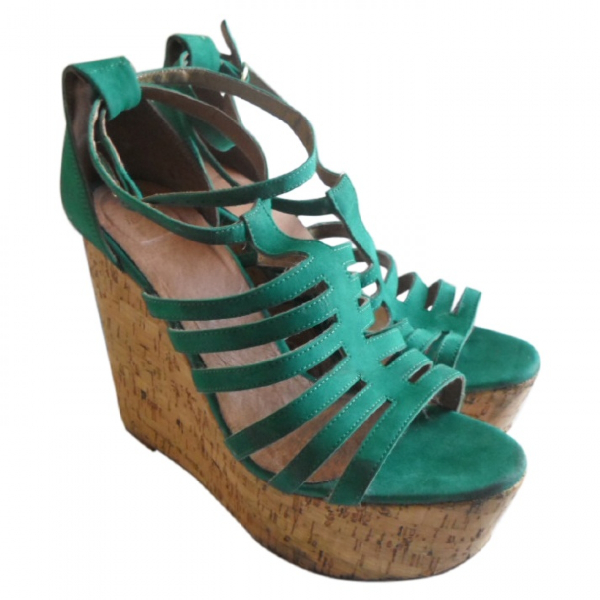 Pre-owned Topshop Tophop Green Suede Sandals | ModeSens