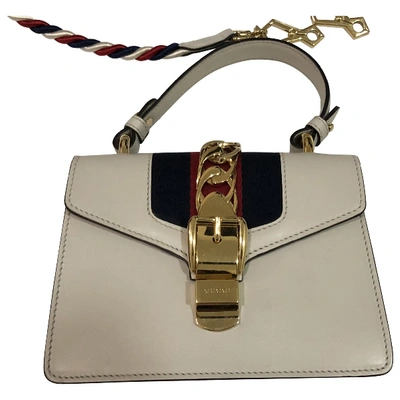 Pre-owned Gucci Sylvie Leather Handbag In White