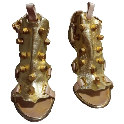 Pre-owned Dsquared2 Leather Sandals In Gold