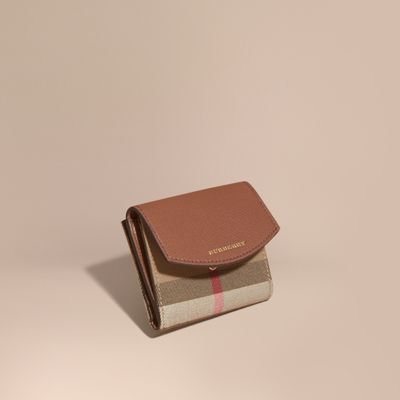 burberry house check and leather wallet