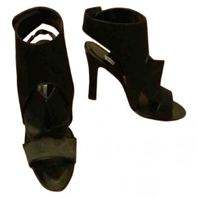 Pre-owned Manolo Blahnik Cloth Sandals In Black