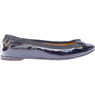 Pre-owned Isabel Marant Patent Leather Flats In Black