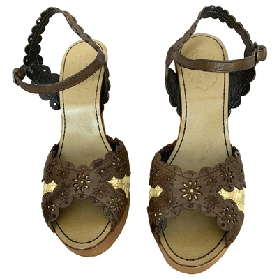 Pre-owned Moschino Cheap And Chic Leather Sandals In Brown