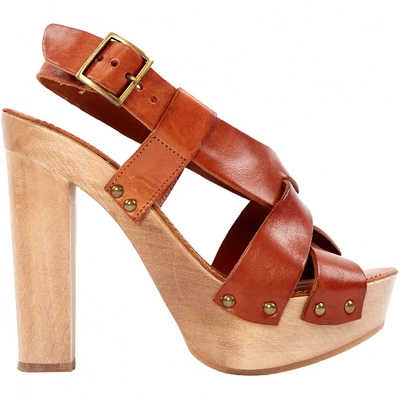 Pre-owned Dolce & Gabbana Leather Sandal In Camel