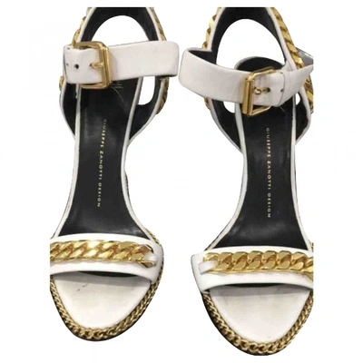 Pre-owned Giuseppe Zanotti Leather Sandals In White