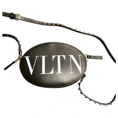 Pre-owned Valentino Garavani Tote Vltn Black Leather Handbag