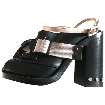 Pre-owned N°21 Leather Mules & Clogs In Black