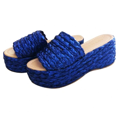 Pre-owned Aperlai Sandals In Blue
