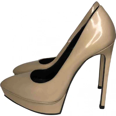 Pre-owned Saint Laurent Janis Patent Leather Heels In Beige