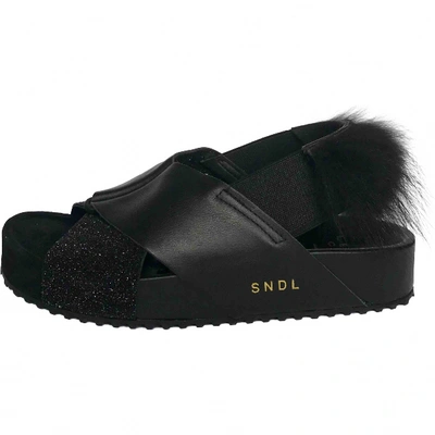 Pre-owned Leather Crown Leather Sandal In Black