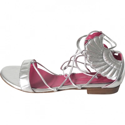 Pre-owned Oscar Tiye Leather Sandals In Silver