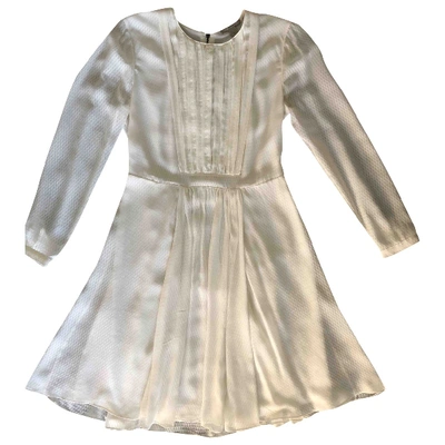 Pre-owned Burberry Silk Mid-length Dress In White