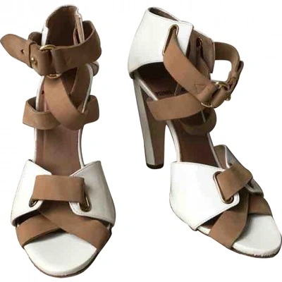 Pre-owned Pierre Hardy Patent Leather Sandals In White