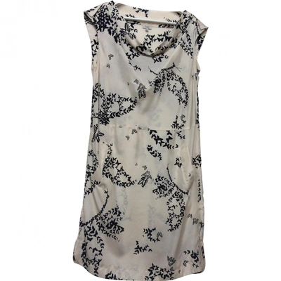 Pre-owned Hoss Intropia Silk Mid-length Dress In Beige