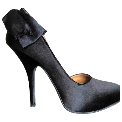 Pre-owned Lanvin Cloth Heels In Black