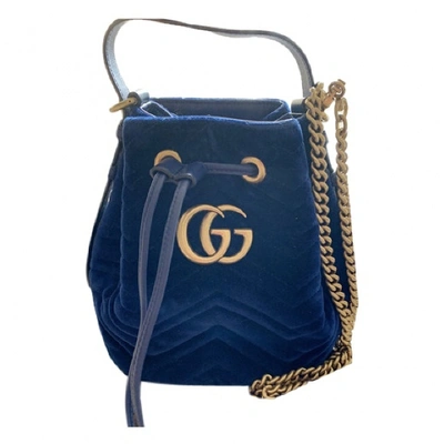 Pre-owned Gucci Gg Marmont Chain Bucket Velvet Crossbody Bag In Blue