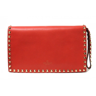 Pre-owned Valentino Garavani Rockstud Red Leather Clutch Bag