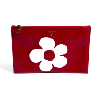 Pre-owned Prada Patent Leather Clutch Bag In Red