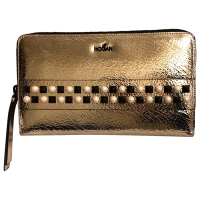 Pre-owned Hogan Leather Clutch Bag In Gold