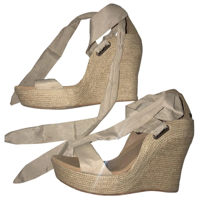 Pre-owned Ugg Beige Cloth Heels