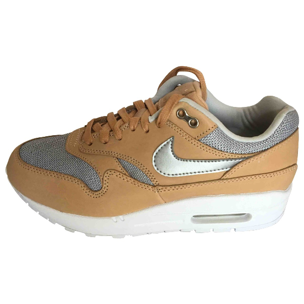 nike camel joggers