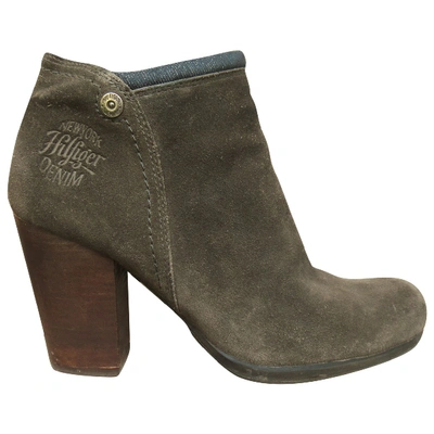 Pre-owned Tommy Hilfiger Ankle Boots In Grey