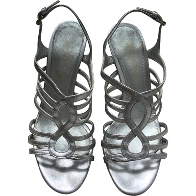 Pre-owned Gianvito Rossi Leather Sandals In Silver
