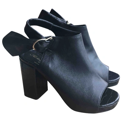 Pre-owned Robert Clergerie Leather Heels In Black