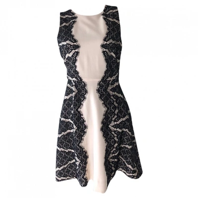 Pre-owned Diane Von Furstenberg Mid-length Dress In Beige
