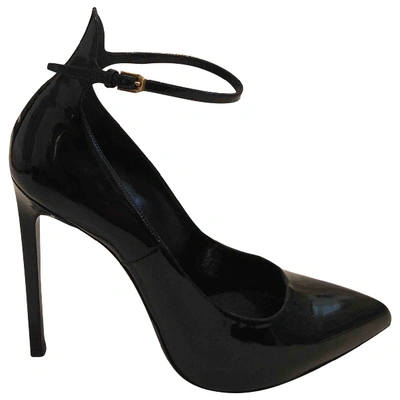 Pre-owned Saint Laurent Patent Leather Heels In Black