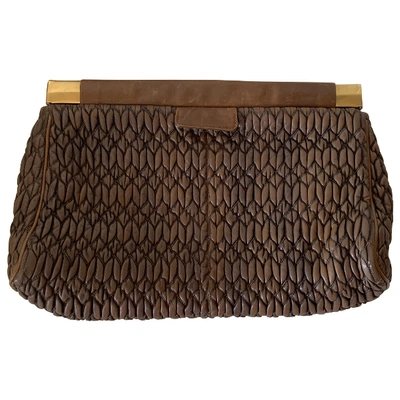 Pre-owned Miu Miu Matelassé Leather Clutch Bag In Brown
