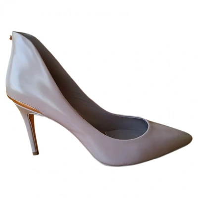Pre-owned Ted Baker Patent Leather Heels In Beige