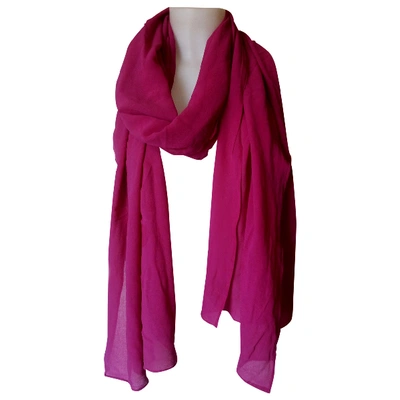 Pre-owned Genny Silk Stole In Red