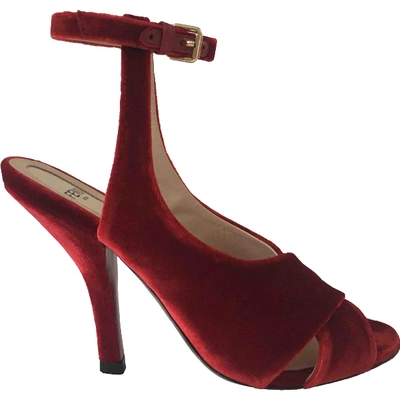 Pre-owned Fendi Velvet Sandal In Red