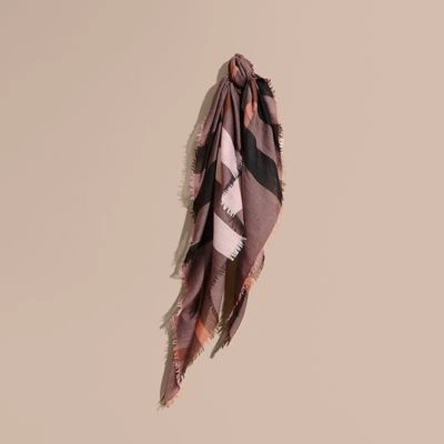 Burberry scarf antique clearance rose