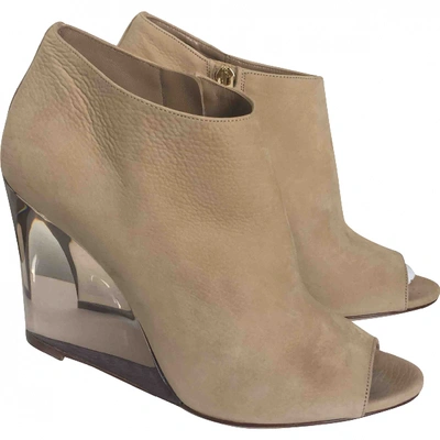 Pre-owned Burberry Leather Heels In Beige