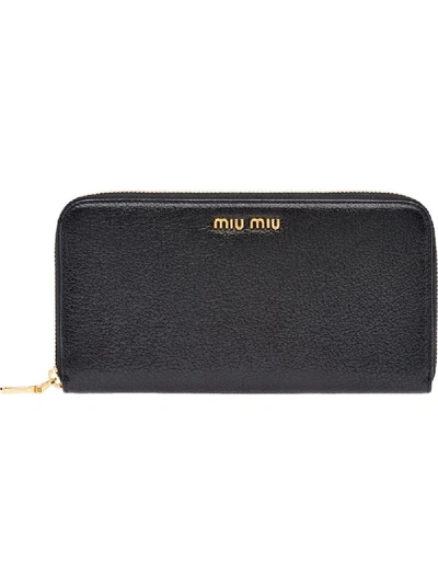 Miu Miu Logo Zip Around Wallet In Nero-fuoconero