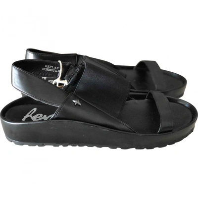 Pre-owned Replay Leather Sandals In Black
