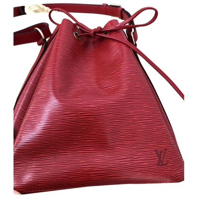 Pre-owned Louis Vuitton Petit Noé Trunk Red Leather Handbag