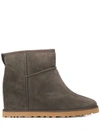 Ugg Femme Mini Boots In Grey