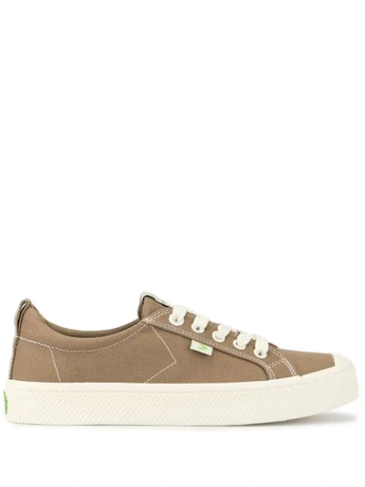 Cariuma Oca Low Washed Burn Sand Canvas Contrast Thread Trainer In Green