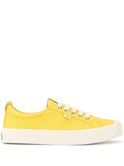 Cariuma Ladies Oca Low Lace-up Canvas Trainers In Yellow