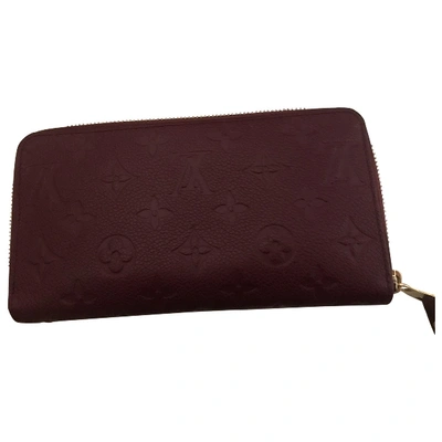 Pre-owned Louis Vuitton Zippy Leather Wallet In Burgundy