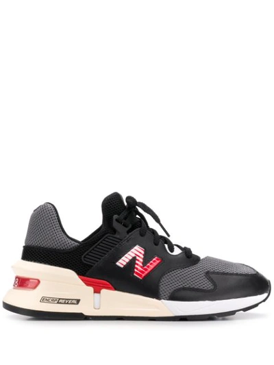 New Balance Logo Low-top Trainers In Black